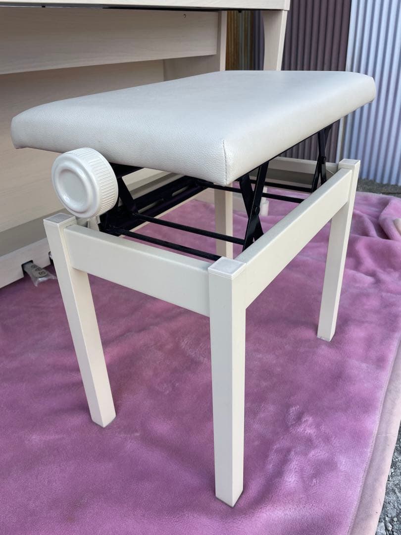 KAWAI コンサートアーティスト　CA17A ホワイト