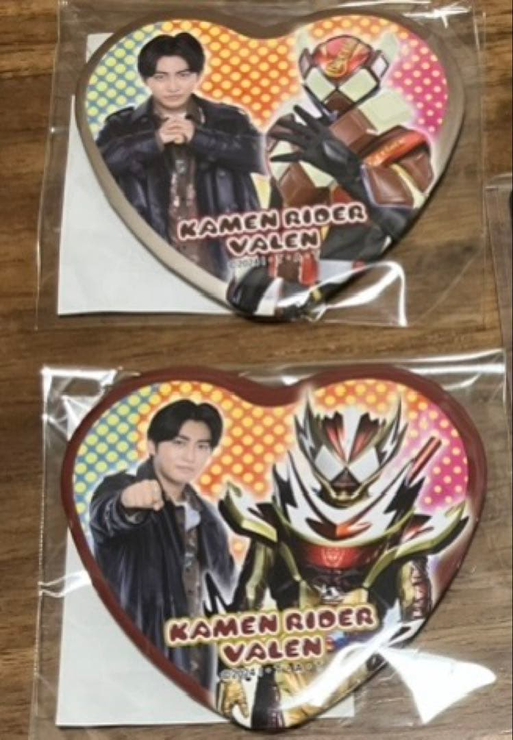 仮面ライダーガヴ　TOS くじ　特大ハート型缶バッジ　絆斗　ヴァレン　①②