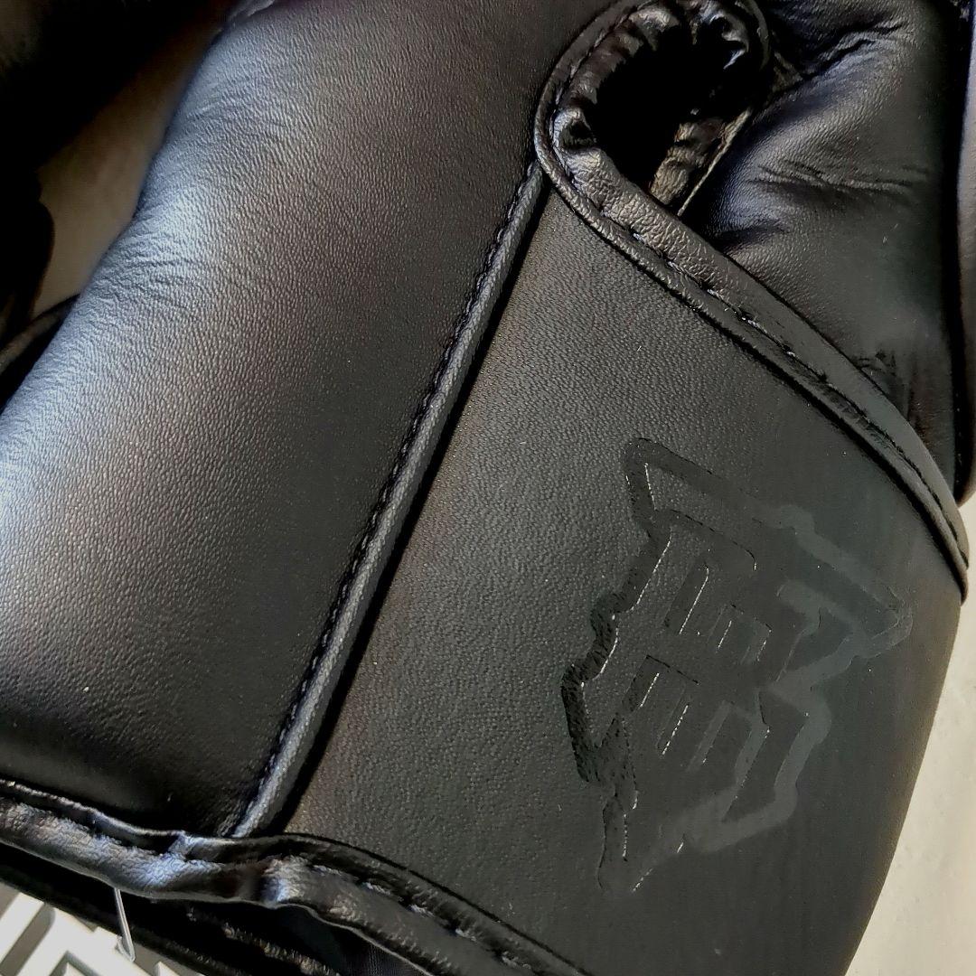 未使用TOPKING8ozツートンカラーボクシンググローブ　本皮　黒レッド