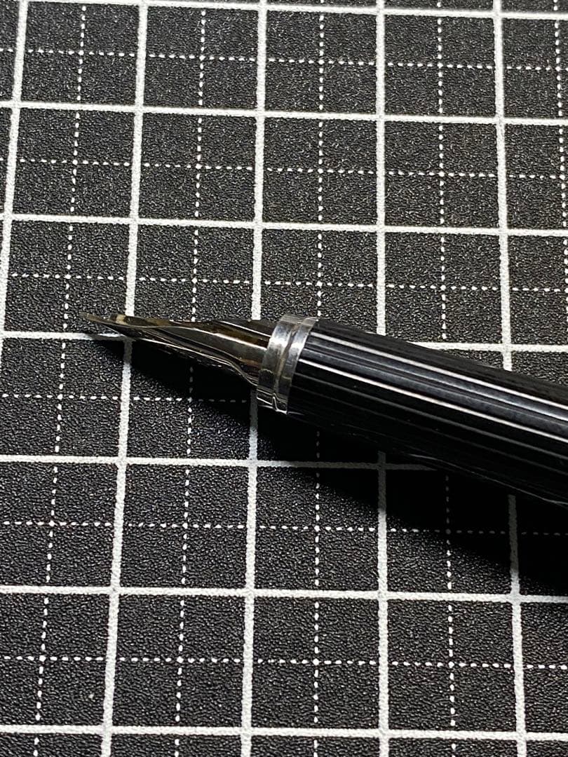 PLATINUM Riviere Sterling-Silver 万年筆　字幅F