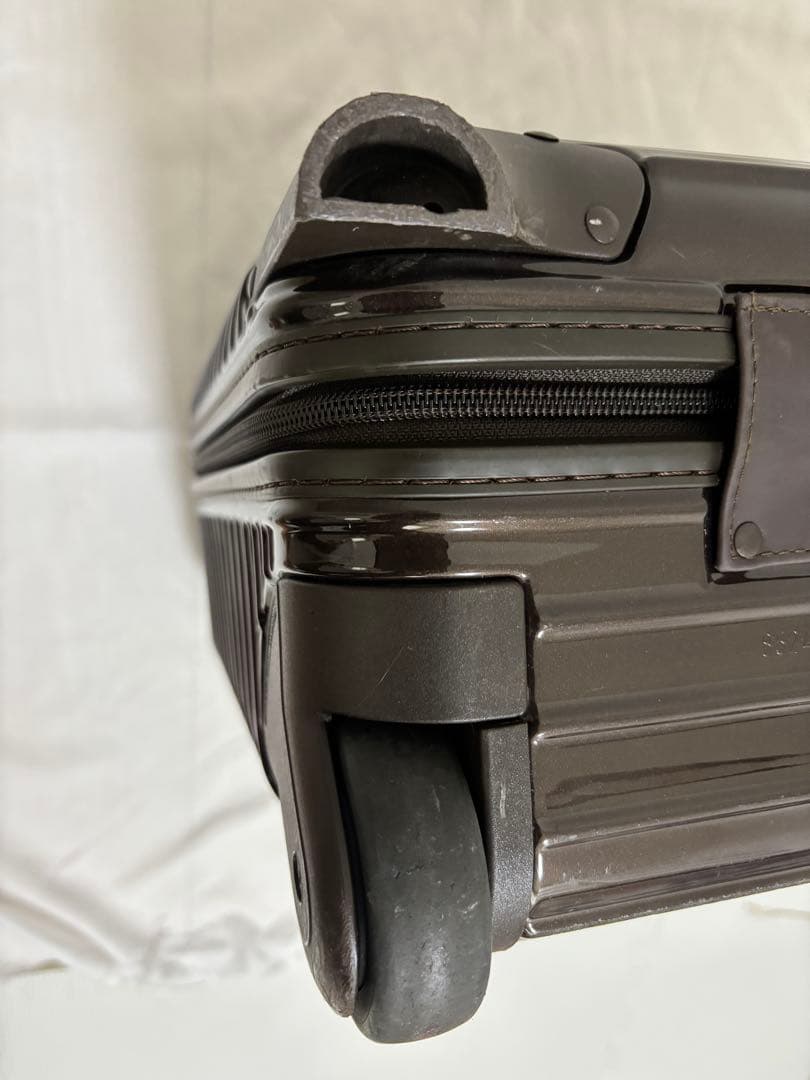【RIMOWAリモワ】サルサデラックス ビジネストロリー23L機内持ち込み可2輪