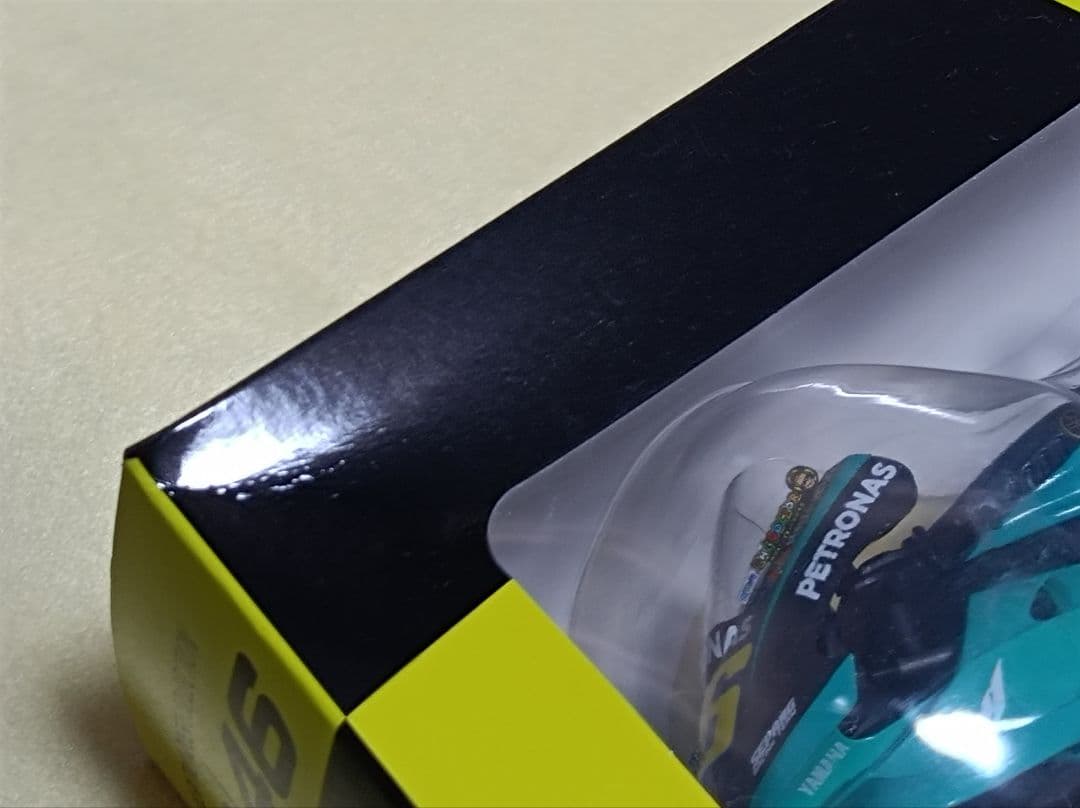 YZR-M1 VR46 Petronas YAMAHA　2021