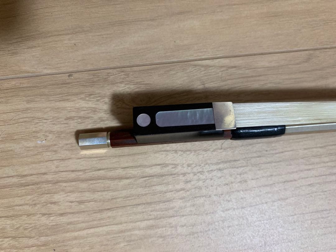 スイス製　4/4 バイオリン弓　Finkel Atelier