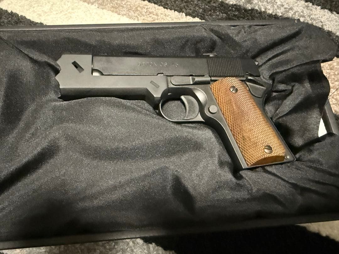 千束の銃風カスタム 東京マルイ製デトニクス45+マガジン5本
