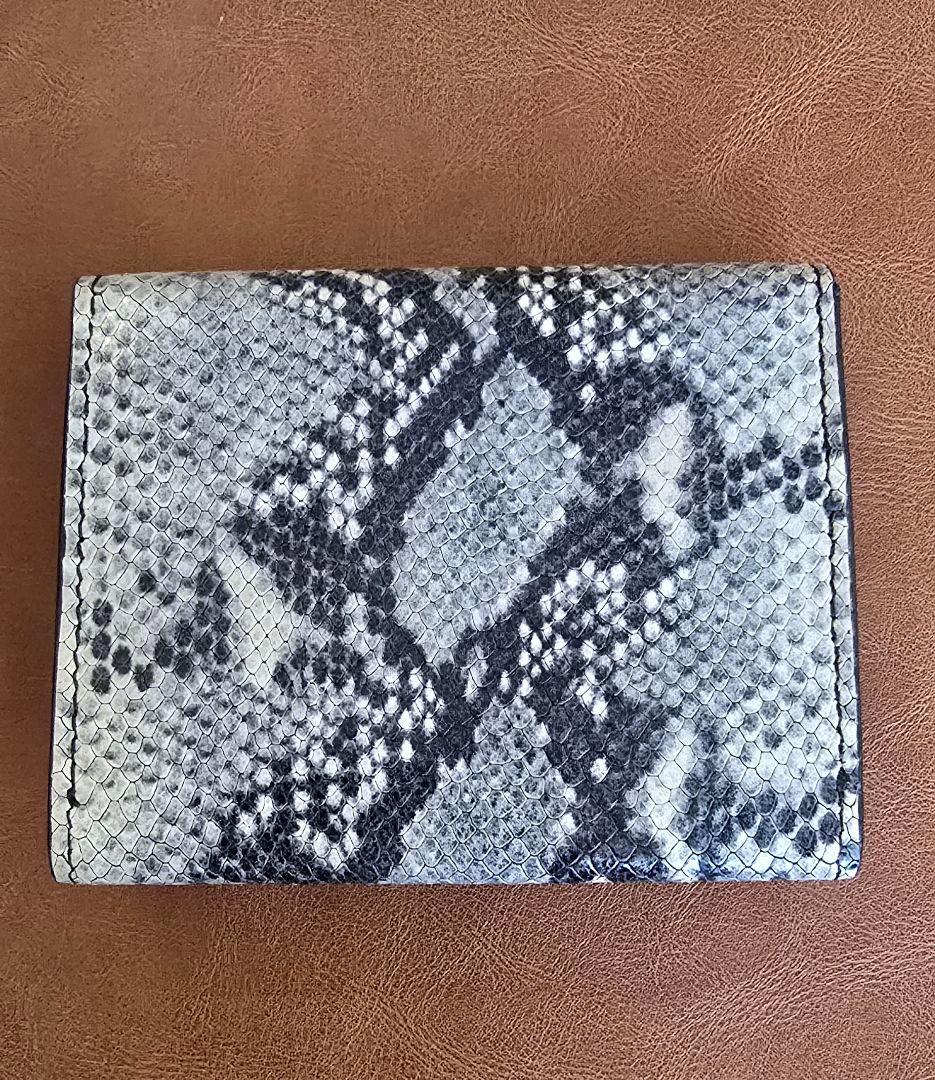 超美品☆MARNI☆小銭入れ☆ミニ財布☆マルニ☆パイソン