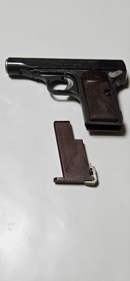 マ*サ様 ブローニング M1910 エアガン