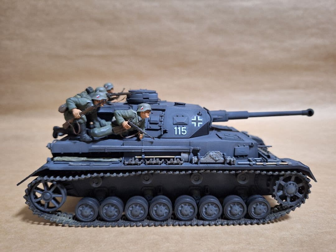 ドイツⅣ号戦車G型 1/35