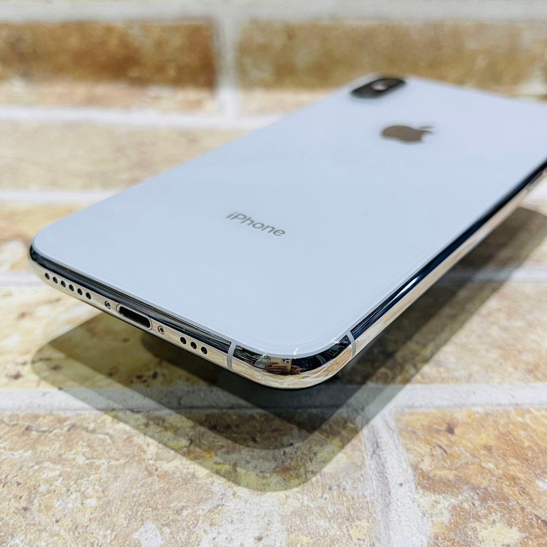 SIMフリー iPhoneXS 256GB シルバー 電池良好
