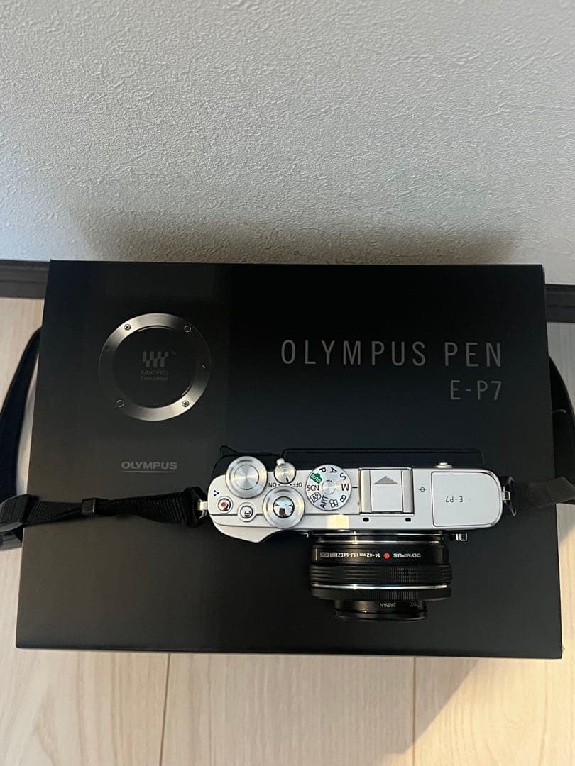 OLYMPUS PEN E-P7 ミラーレス一眼カメラ　レンズキット