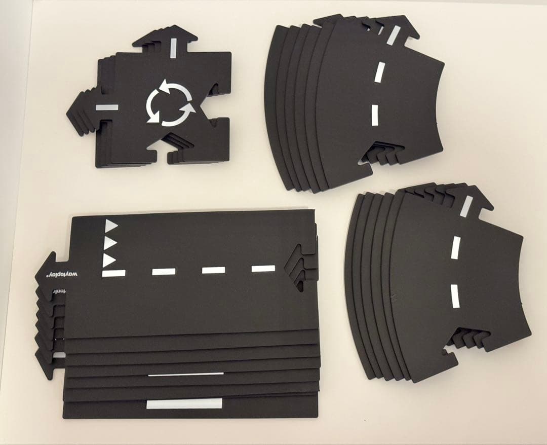 way to play 24ピース　道路マット　おもちゃ 美品