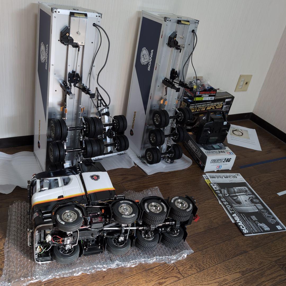 タミヤスカニア ダブルス大型トレーラー LEDキャブサスとリーフサス付き。