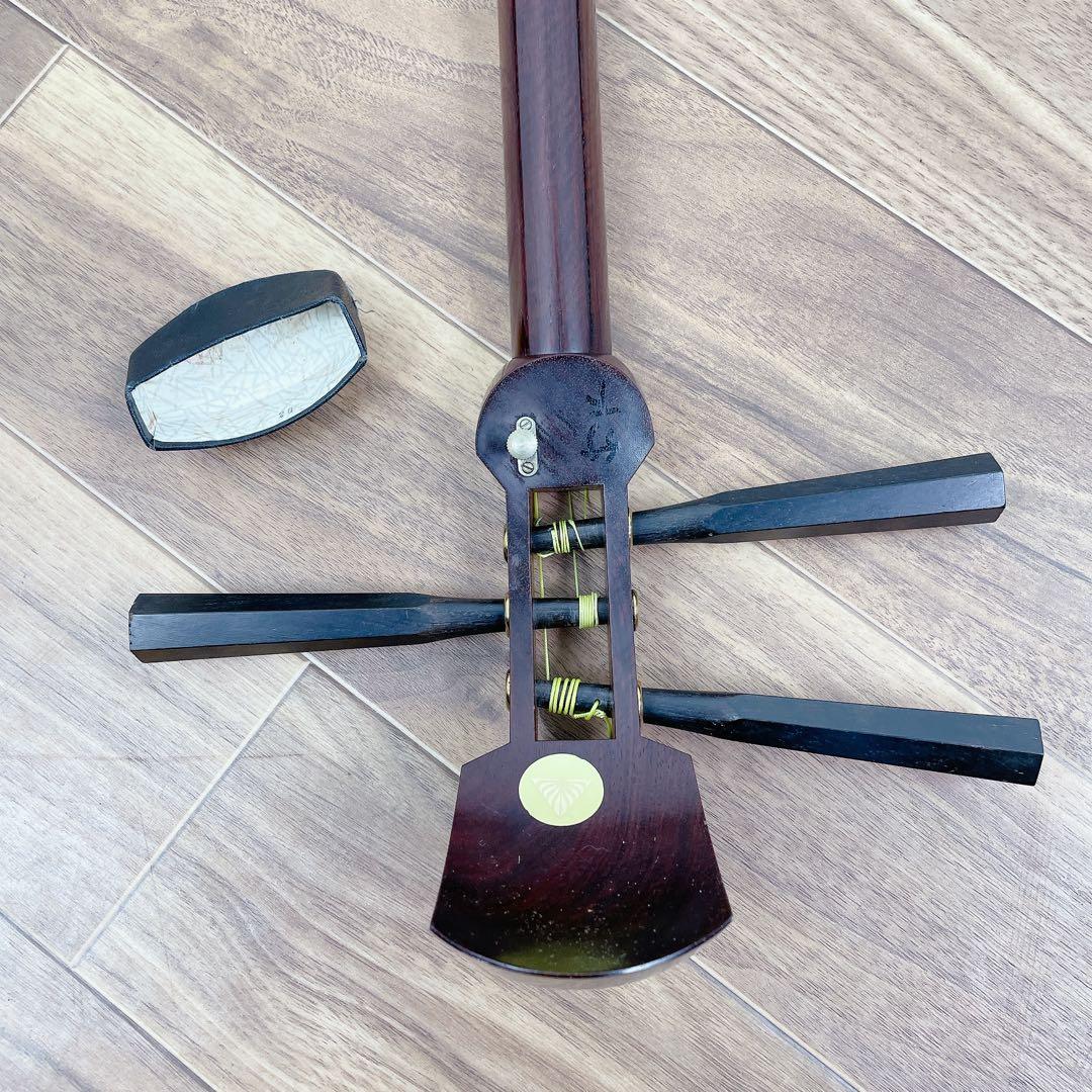 三味線 中棹 トチ紅木 子持ち綾杉胴 K9 一本溝 角胸