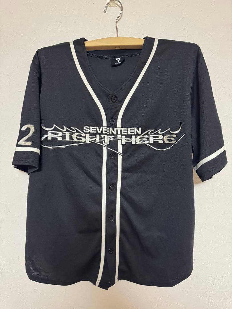 SEVENTEEN RIGHTHERE セブチ　ジョンハン ユニフォームシャツ