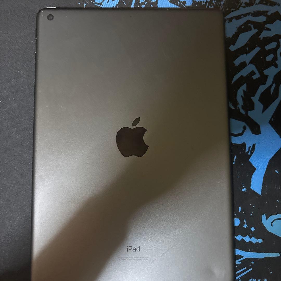 Apple iPad (第8世代) スペースグレー