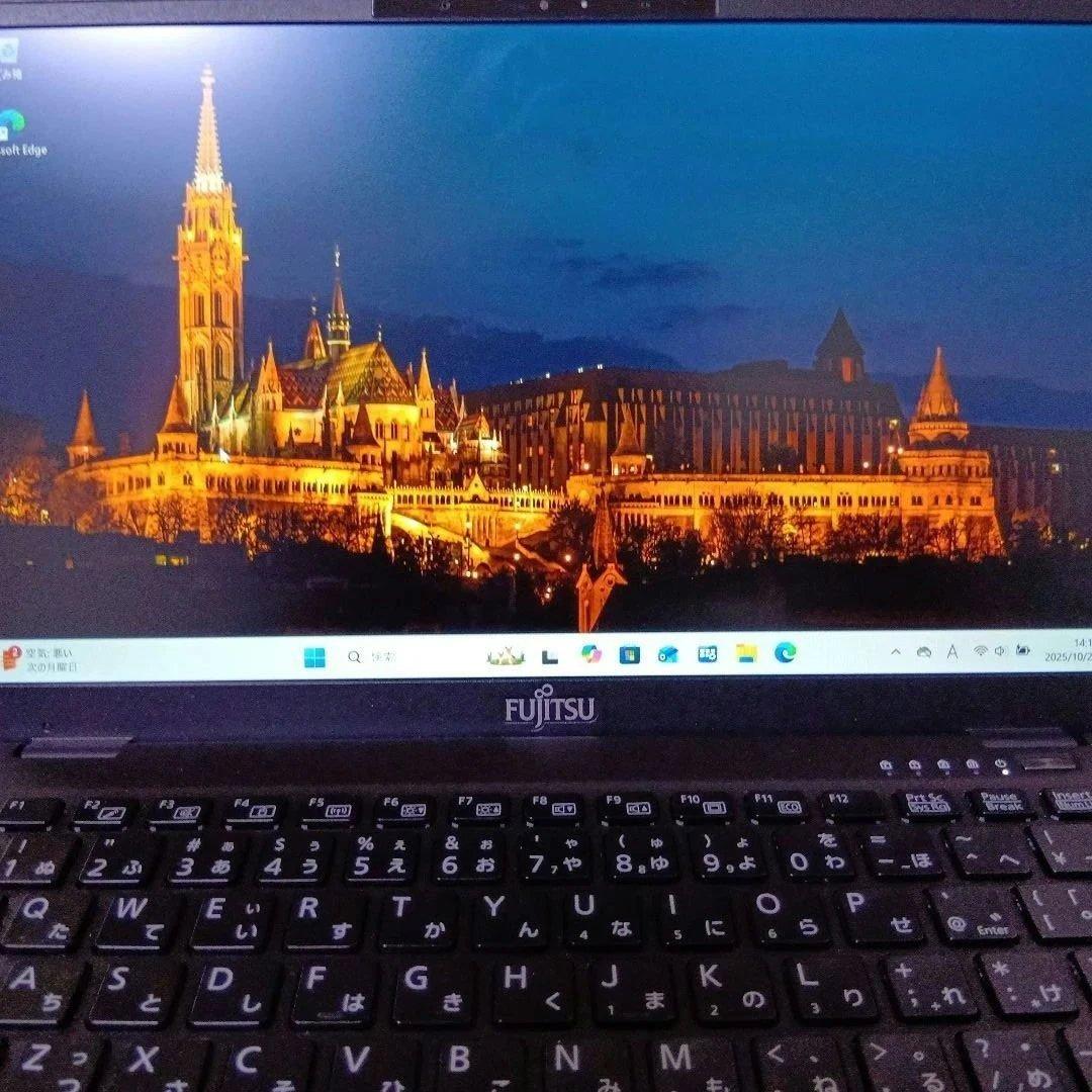 J③富士通　ＦＭＶＵ34025　U9311/F