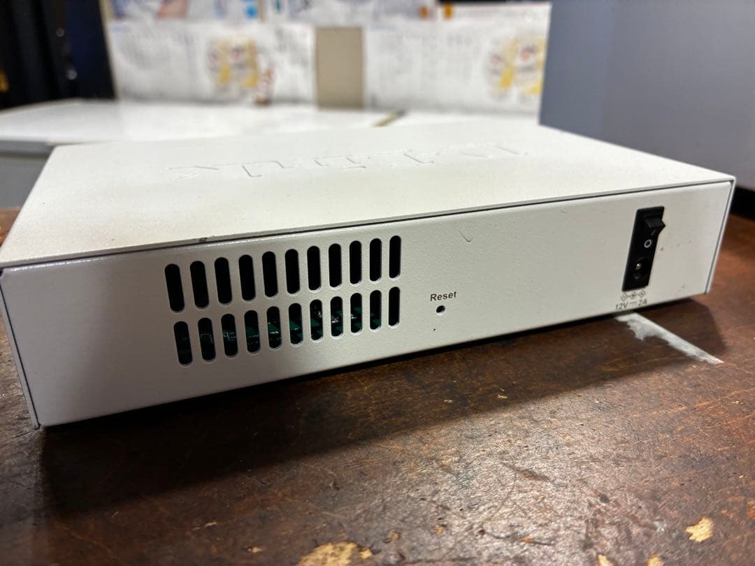 D-Link DBG-2000 ネットワークデバイス