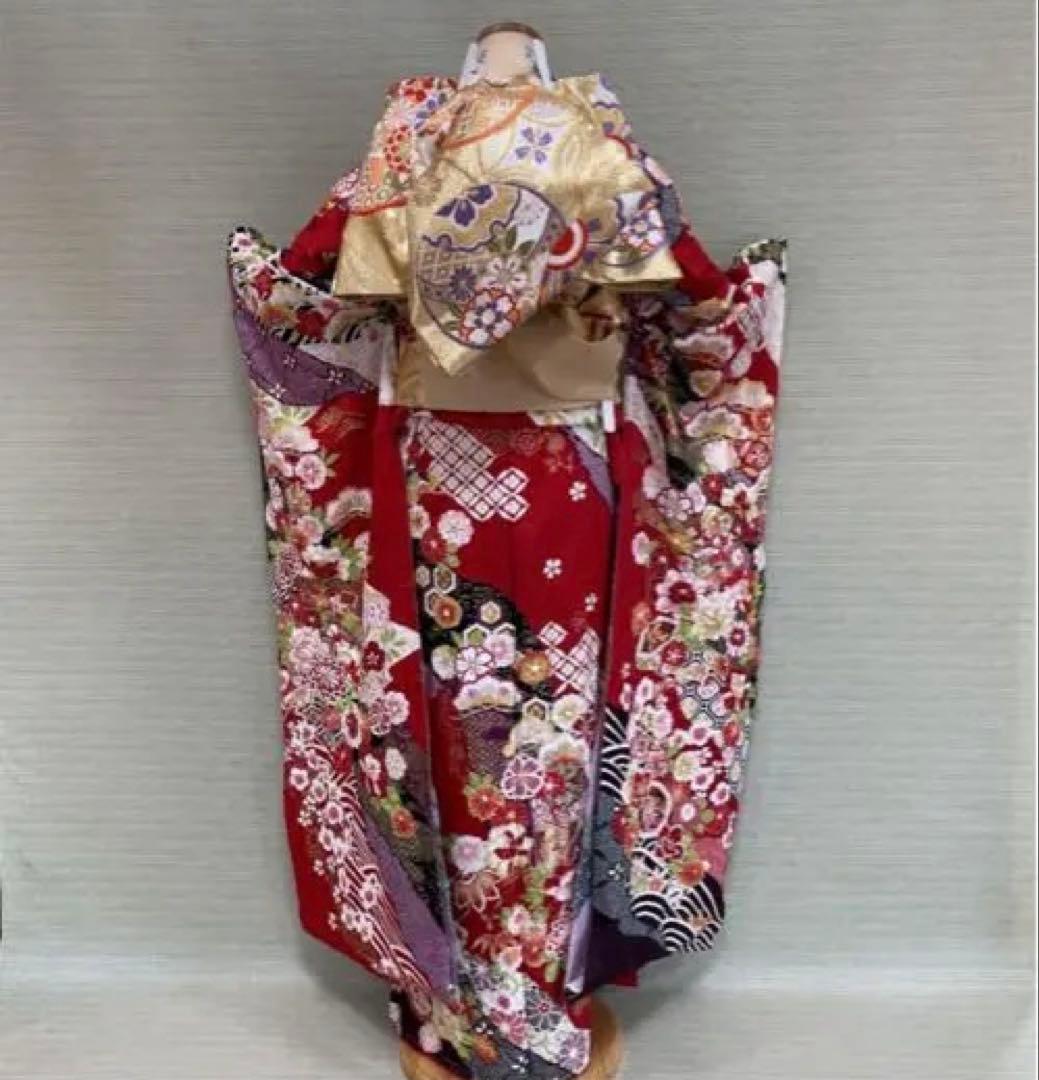 【新品・未使用】【大きいサイズ】【振袖】赤の豪華な唐絞り振袖フルセット