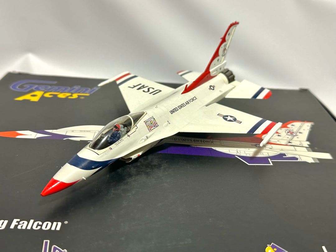 航空機・ヘリコプター Gemini Aces 1/72 F-16 Thunderbirds