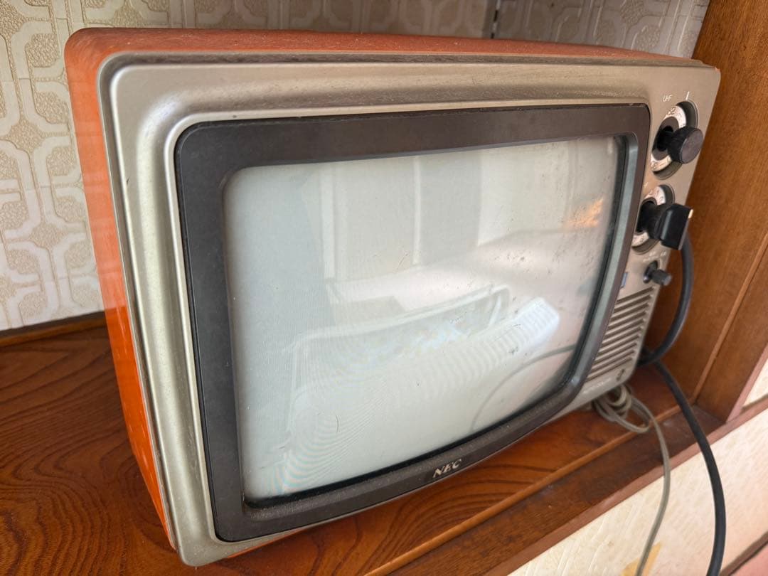 ブラウン管　テレビ