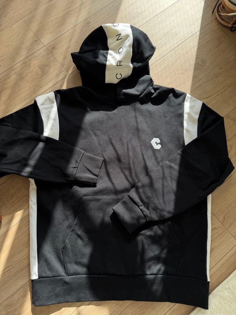 ブラックパーカー クロノス