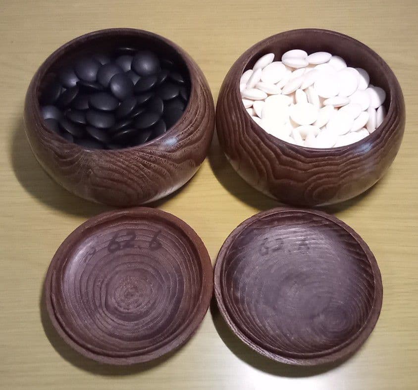 脚付碁盤・碁石・碁笥