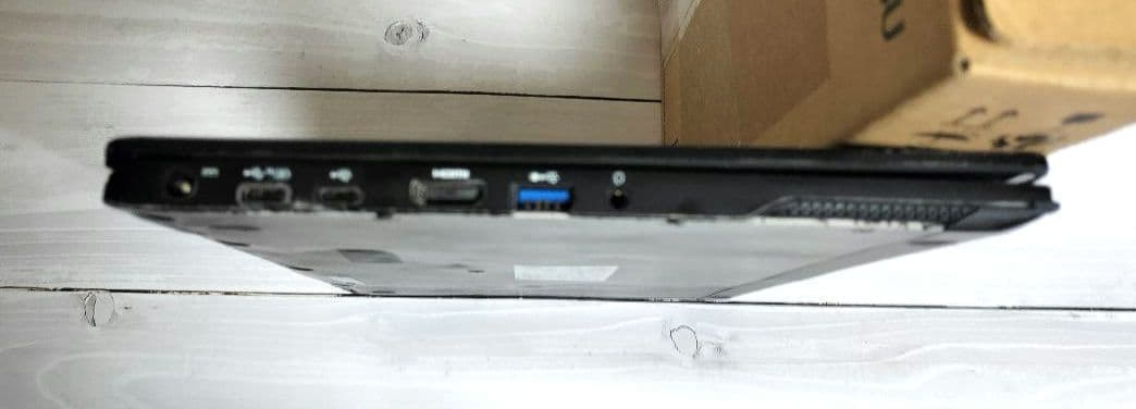 【軽量/顔認証 /タッチペン付】富士通ノートPCLIFEBOOK WU3/E2