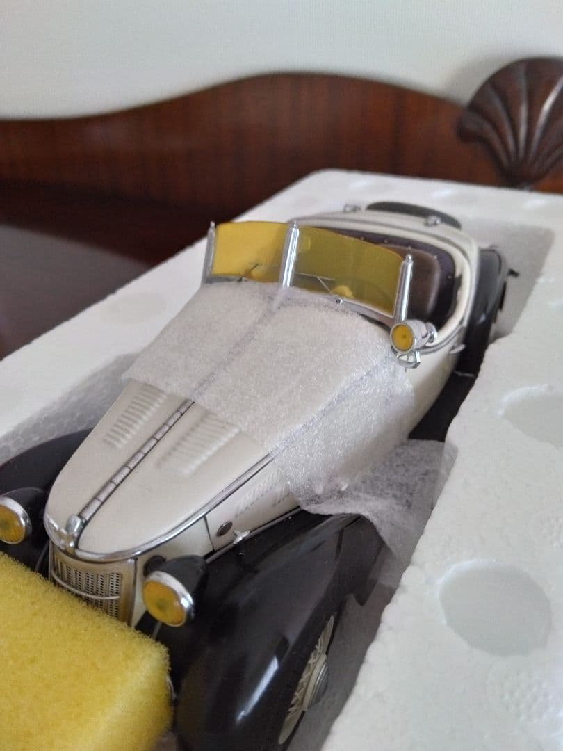 初期型 CMC アウディ ロードスター ミニカー