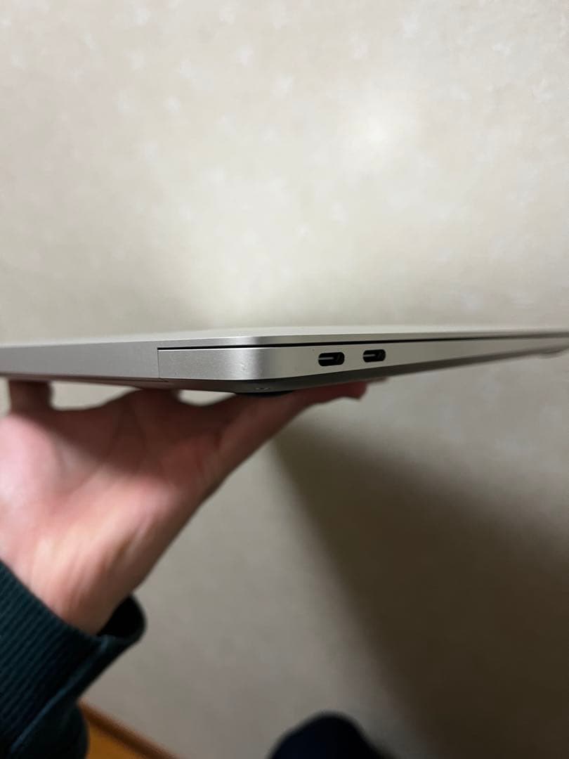 Mac book air m1 8メモリ 256GB シルバー 箱 充電器あり