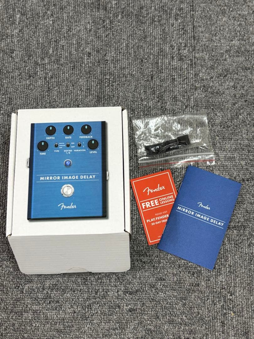 Fender MIRROR IMAGE DELAY ギターエフェクター　送料込み