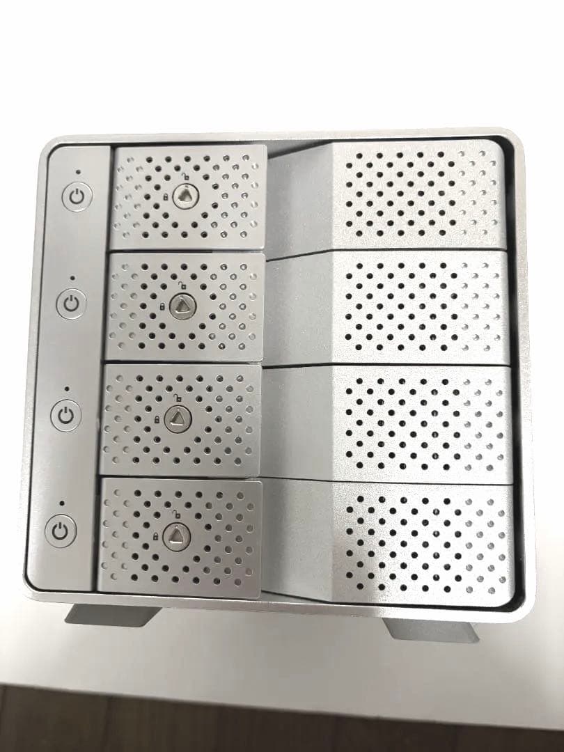 センチュリー 裸族のカプセルホテル USB3.1 CRCH35U31CIS