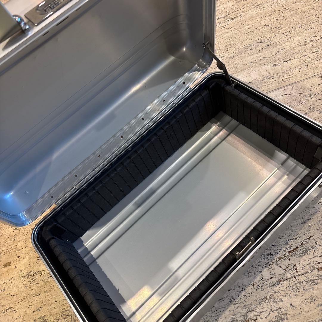 USA ゼロハリバートン　スーツケース　ヴィンテージモデル　カメラケース　レトロ