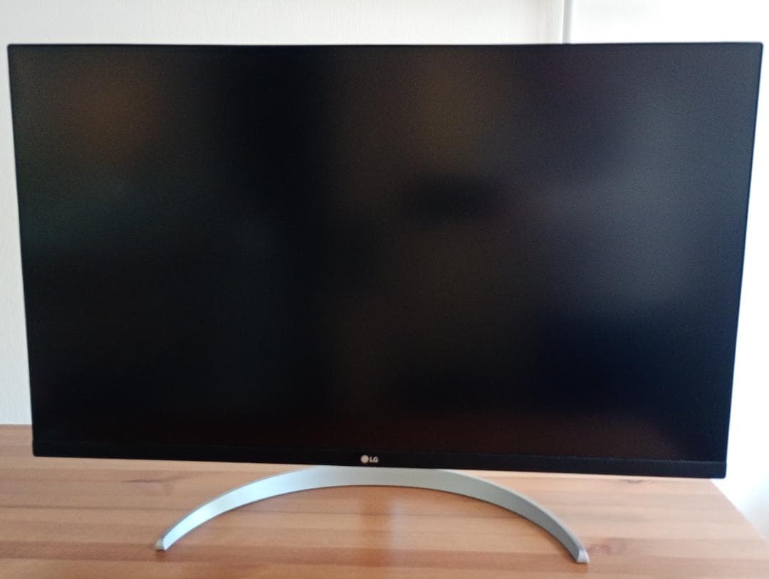 LG 4K 144Hz対応 31.5インチモニター 32UQ750-W