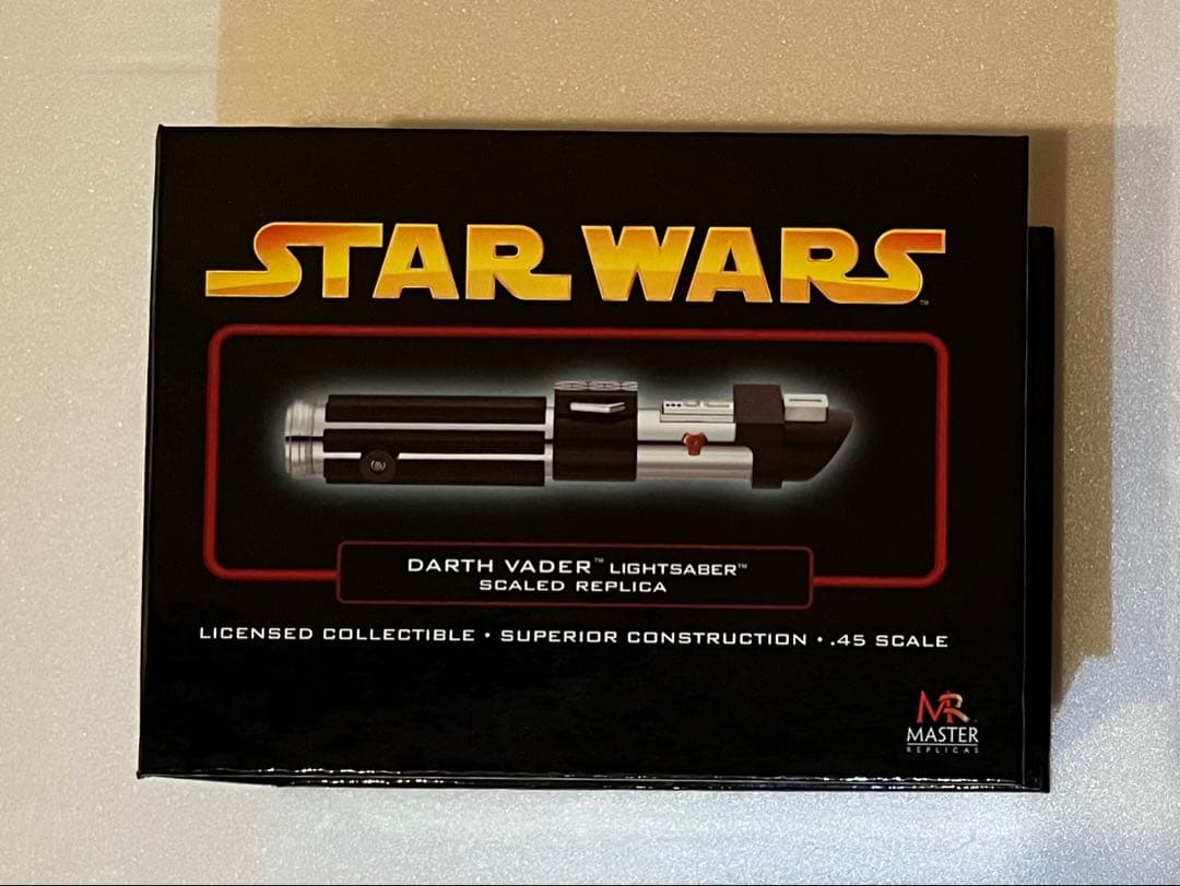 【レア】スターウォーズ コレクターセット(ミニライトセイバー2種、X WING)