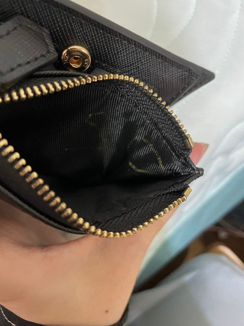 2つ折り財布 ブラック サフィアーノレザー 二つ折り財布