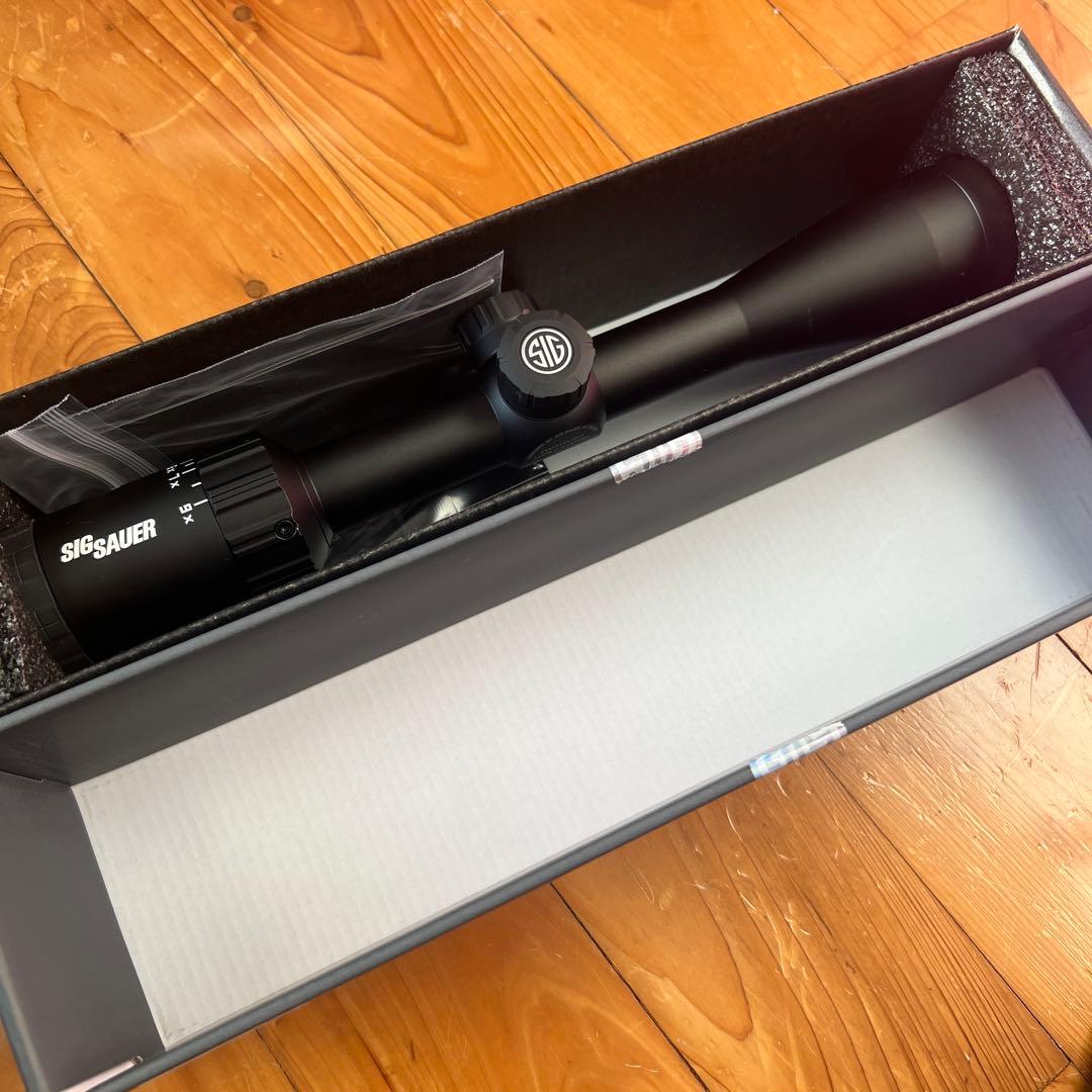 Anica&KarukoSIG SAUER WHISKEY3 3倍スコープ