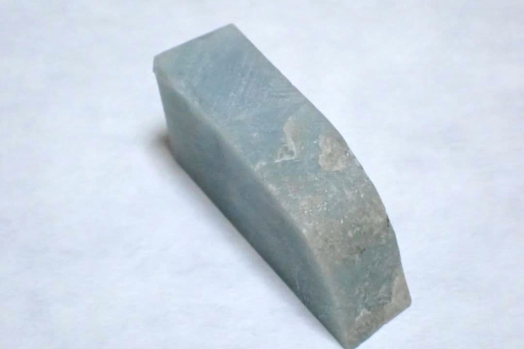 糸魚川翡翠　39グラム　市振海岸　青　原石　送料無料