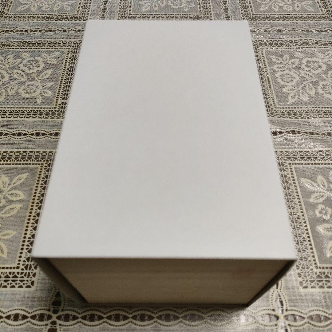 \"未使用\" ヤマザキガラス製　薩摩切子　南蛮赤　矢来籠目　菊透かし紋様　栞＆共箱