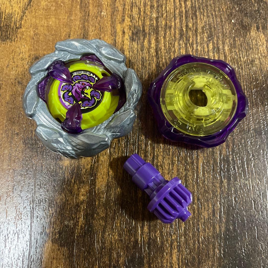 【限定新品ベイ】ベイブレードX オロチクラスタ6-60 J