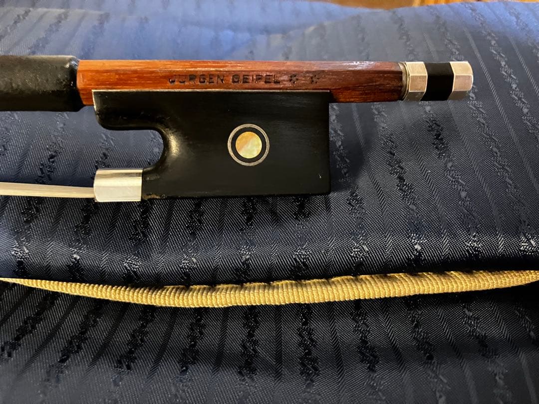 バイオリン弓　4/4 ドイツ弓　刻印　Jurgen Geipel ＊＊