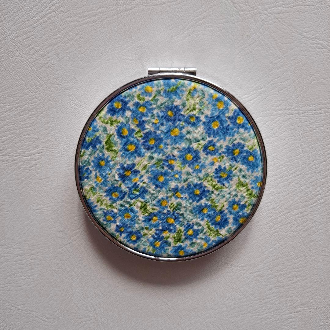 青い花柄 　コンパクト　両面ミラー 　丸い　薄い　軽い　かわいい