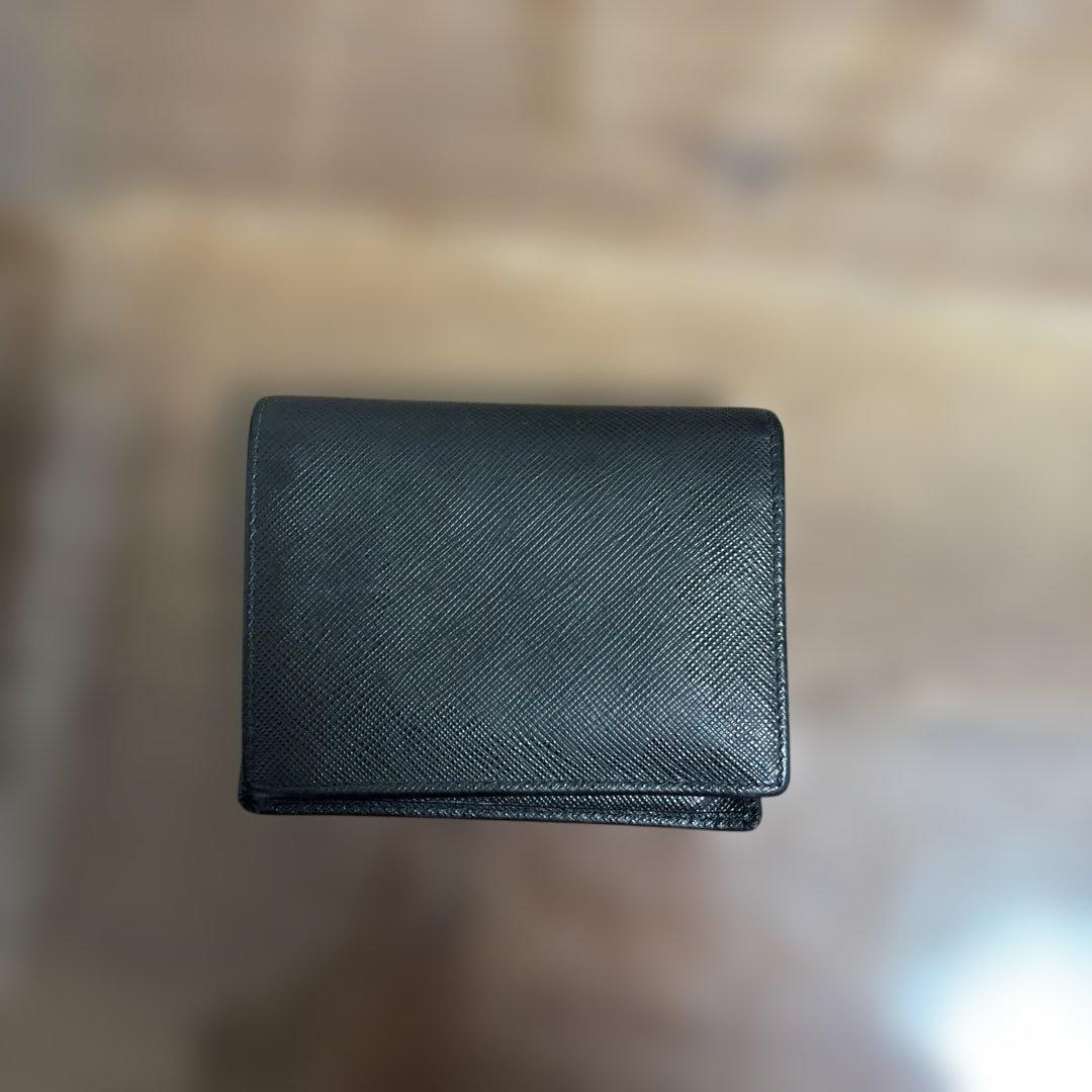 PRADA サフィアーノ　レザー 二つ折り財布