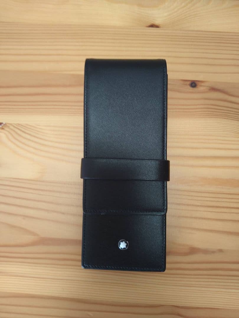 値下げ中☆新品未使用☆【モンブラン】レザーポーチ（ペンケース）３本用