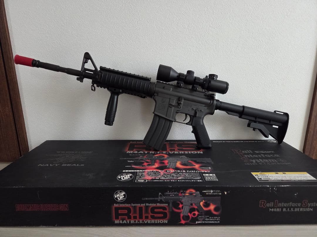 M4A1 R.I.S. バージョン　スコープカスタム　東京マルイ　電動ライフル