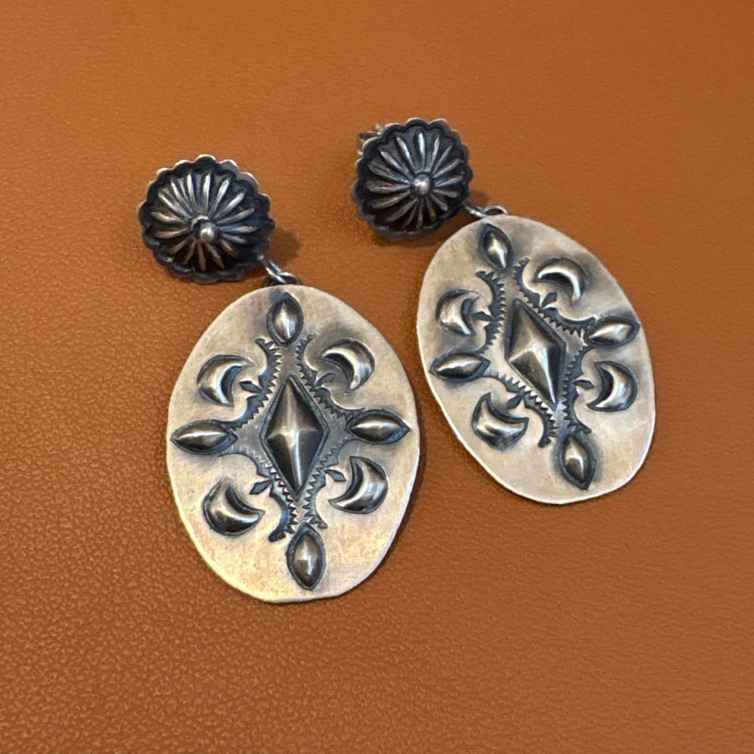 Navajo ”T. Charlle\