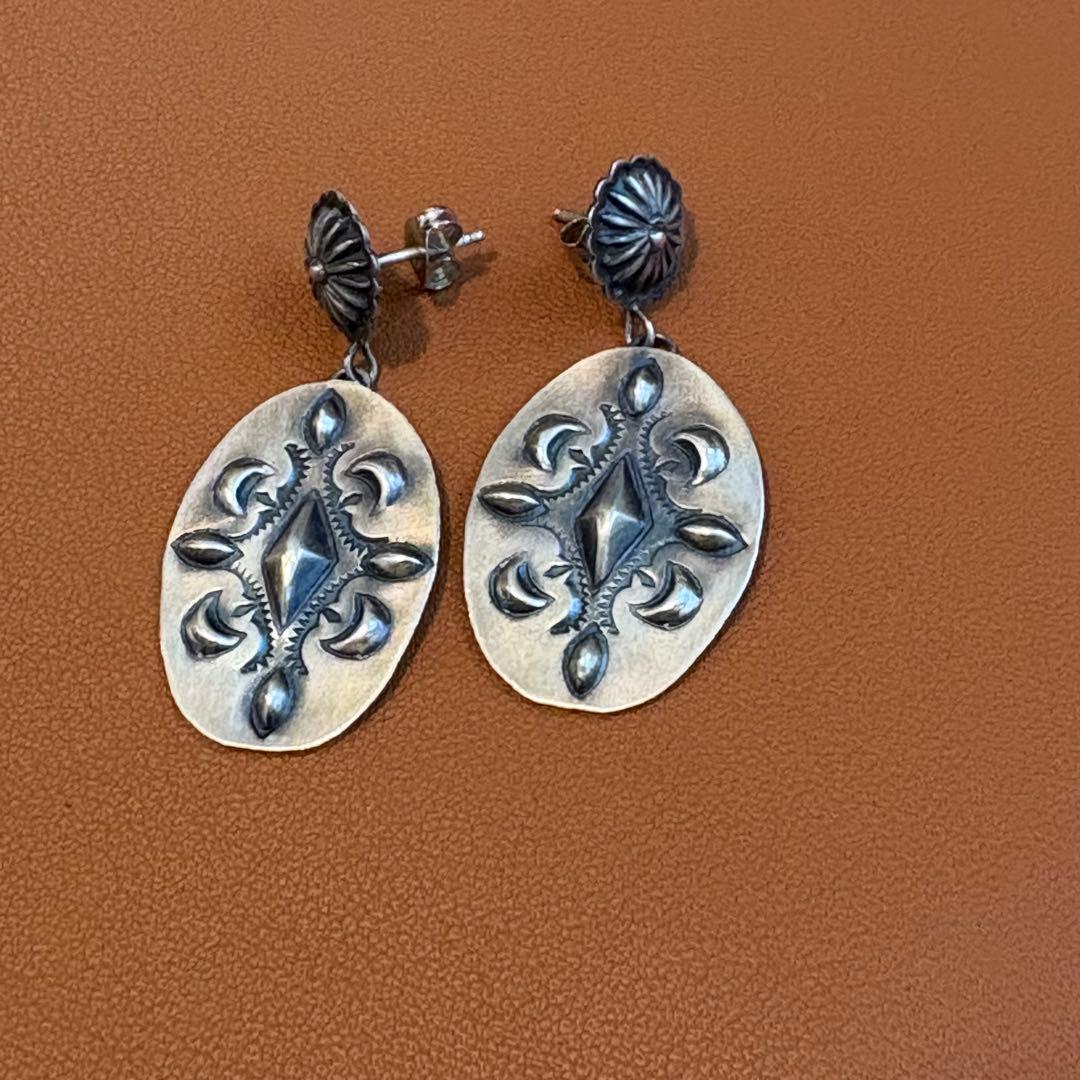 Navajo ”T. Charlle\" ナバホ族シルバーピアス