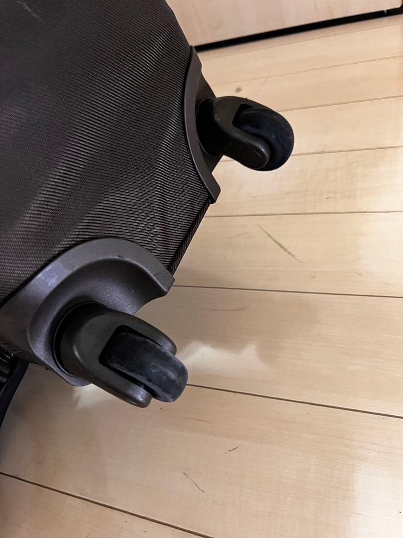 39 サムソナイト　スーツケース