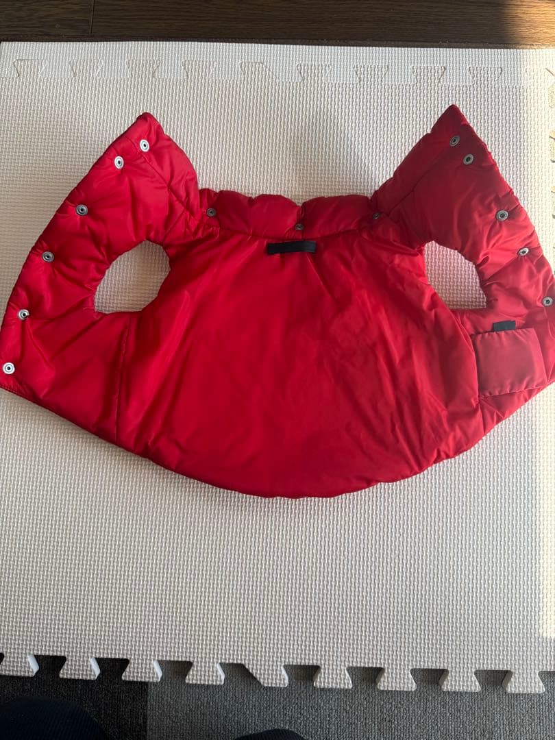 PRADA フード付きダウンジャケット(ペット用) Mサイズ