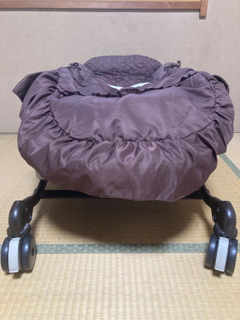 Combiネムリラ AUTO SWING CWLシリーズ ハイローチェア