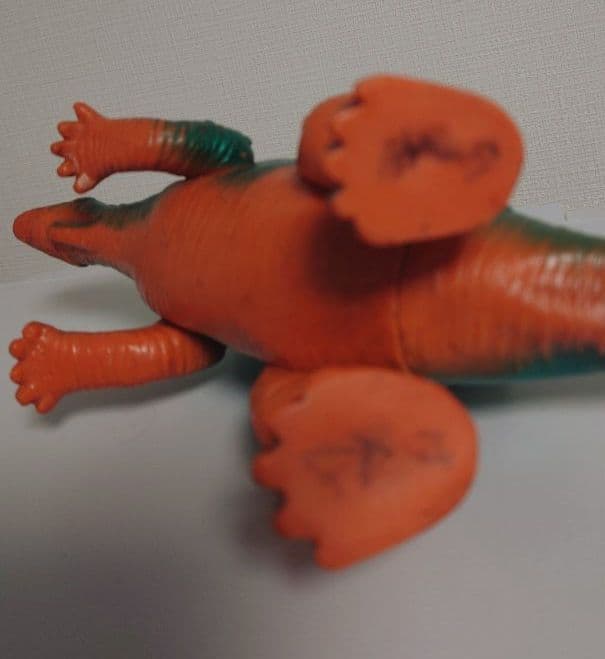 s*r様 パチモン怪獣ソフビ 恐竜ステゴサウルス 1970年頃 当時物 世界的希