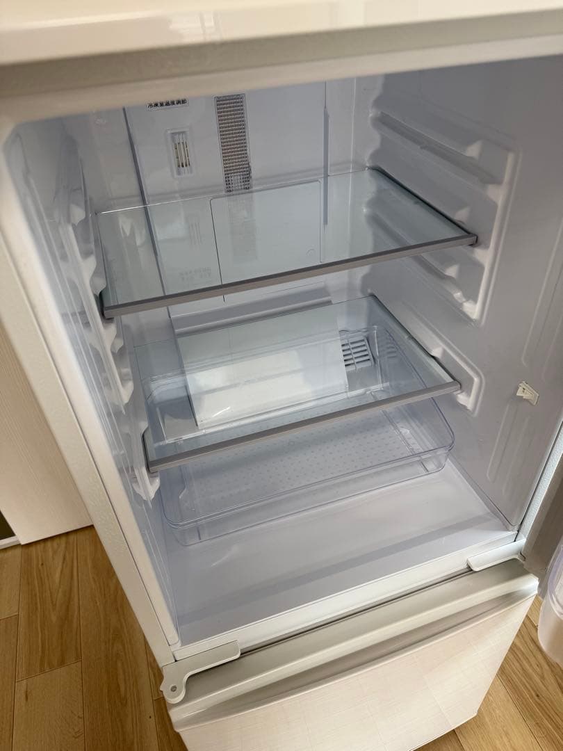 【横浜市緑区】冷蔵庫 大容量137L 1人〜2人暮らし用 SHARP